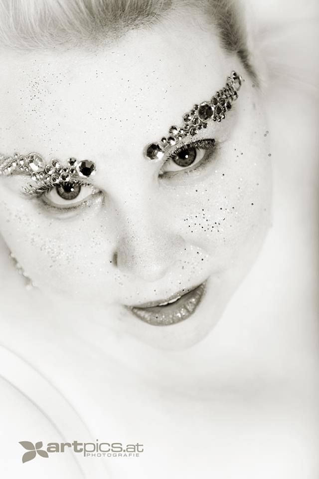 Shooting mit Martin Stadler – mit Glitzer geschminkt