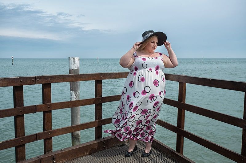 Rebecca Jahn beim Shooting am Meer mit Robert Gaida