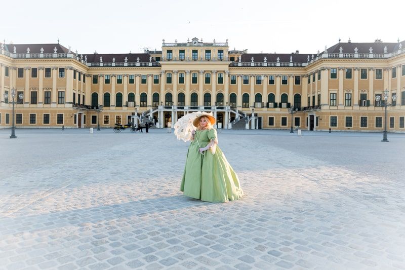 Rebecca Jahn beim Sissi Shooting in Schönbrunn